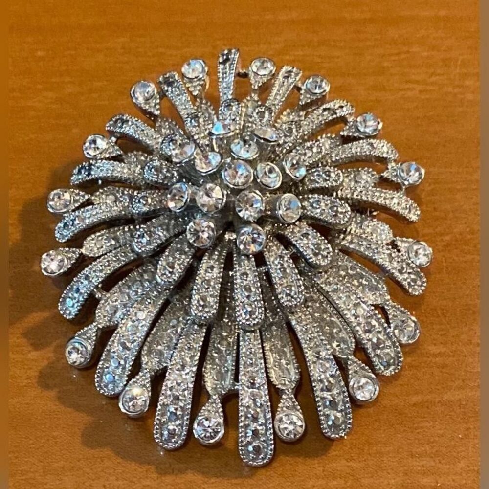 Silver Tone Rhinestone Flower Burst Brooch Pin Layered Sparkle Statement Jewelry